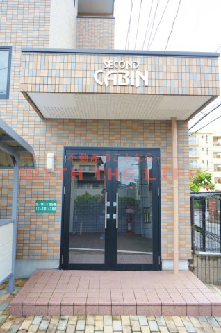 エントランス　毎日通るエントランスはこのようになっています