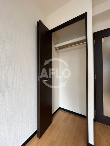 収納　U-ro新大阪　クローゼット