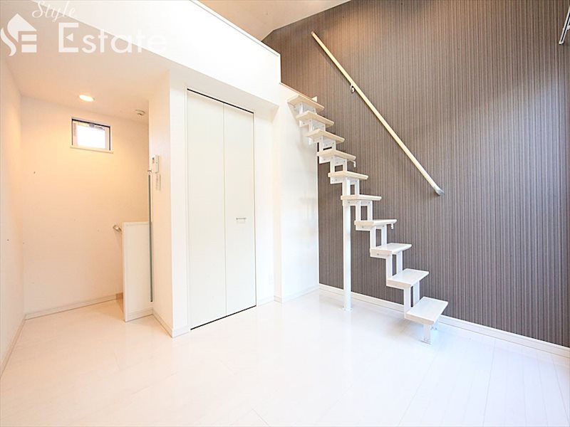 居室・リビング　内装