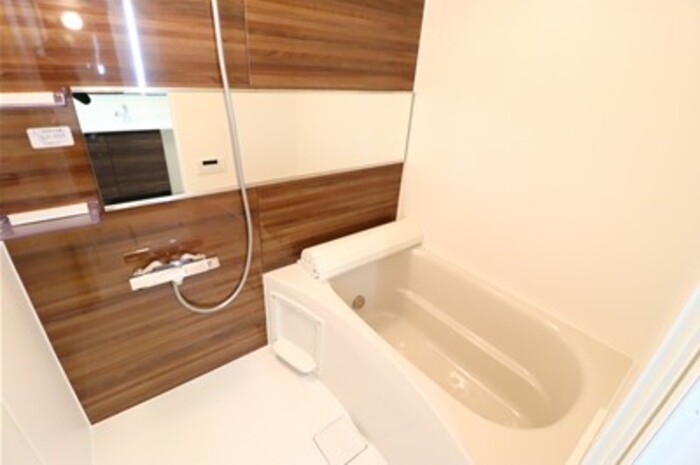 バス・シャワールーム　お風呂です