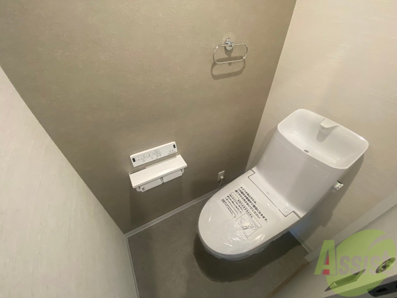 トイレ　こちらはウォシュレット付きトイレになります。