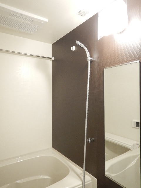 バス・シャワールーム　きれいなお風呂です