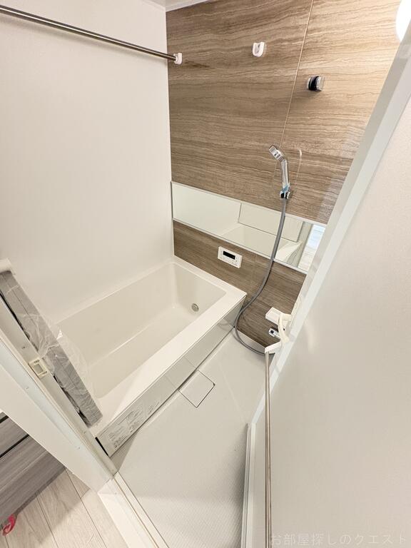 バス・シャワールーム　（写真は同タイプ)