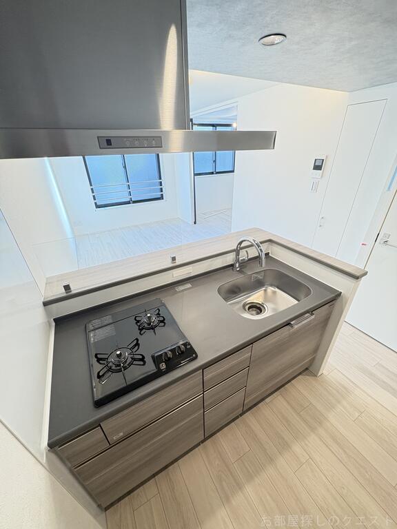 キッチン　（写真は同タイプ)