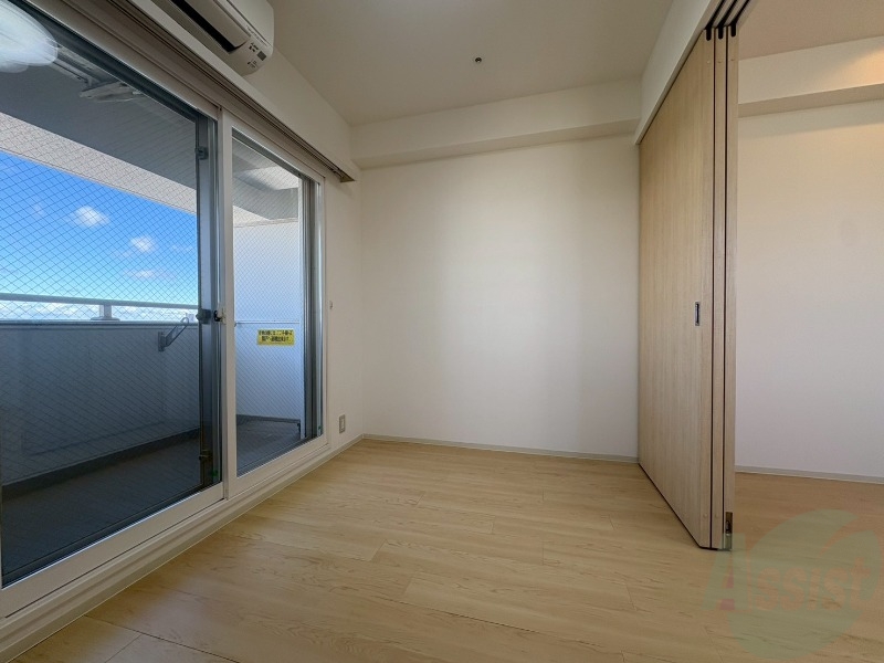 その他部屋・スペース　４帖の洋室です。家具の配置もしやすそうですね！