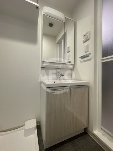 洗面設備　アドバンス難波南ワイズ　キッチン