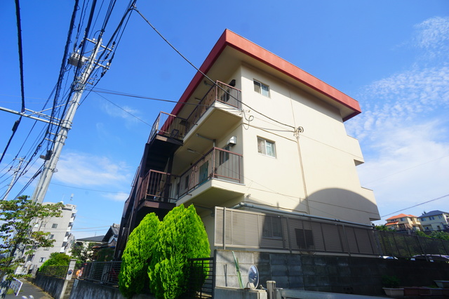 建物外観　通勤通学には便利な駅近物件のご紹介です！