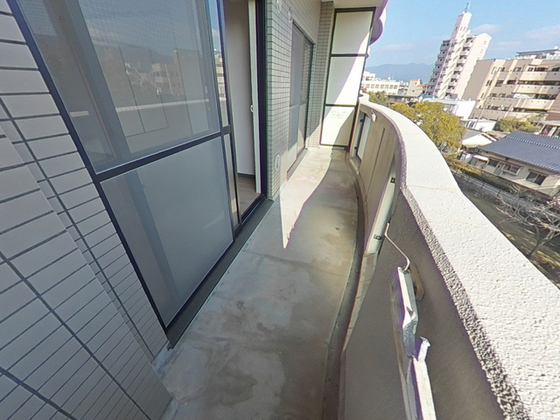 バルコニー　※別部屋の写真です