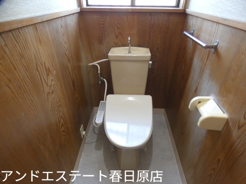 トイレ　ウォシュレット付き