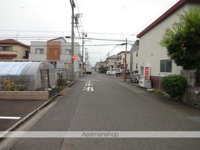 その他　前面道路（その他）まで5m