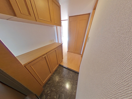 玄関　※別部屋の写真です