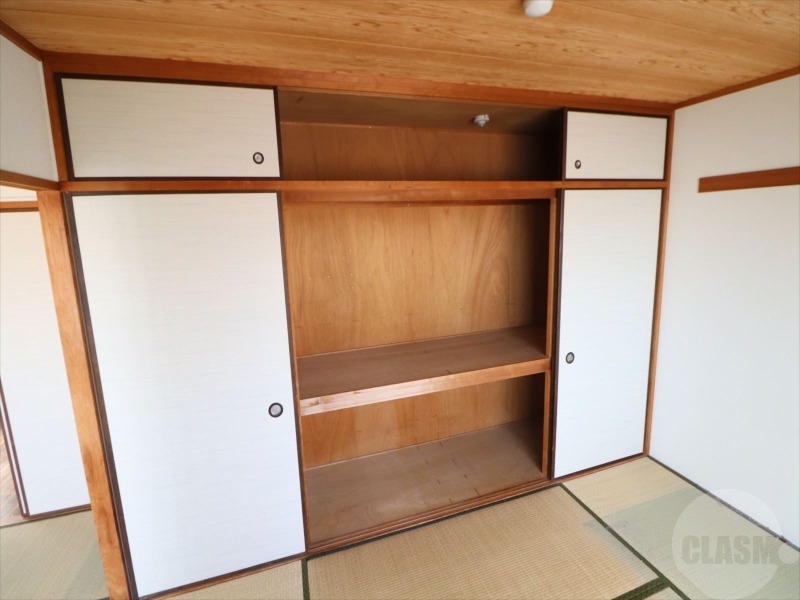 収納　大きな押れ収納