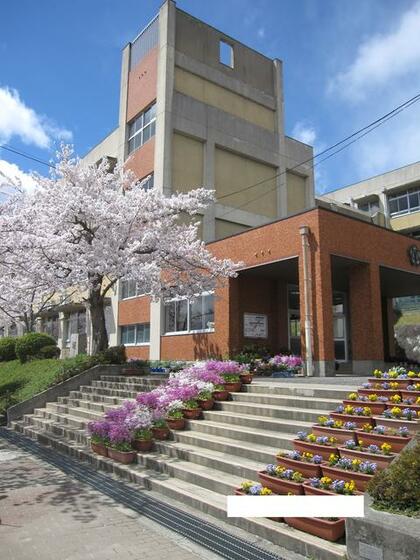 小学校　姫路市立増位小学校（小学校）まで1587m