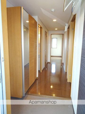 アクシルコート富山駅北の玄関写真