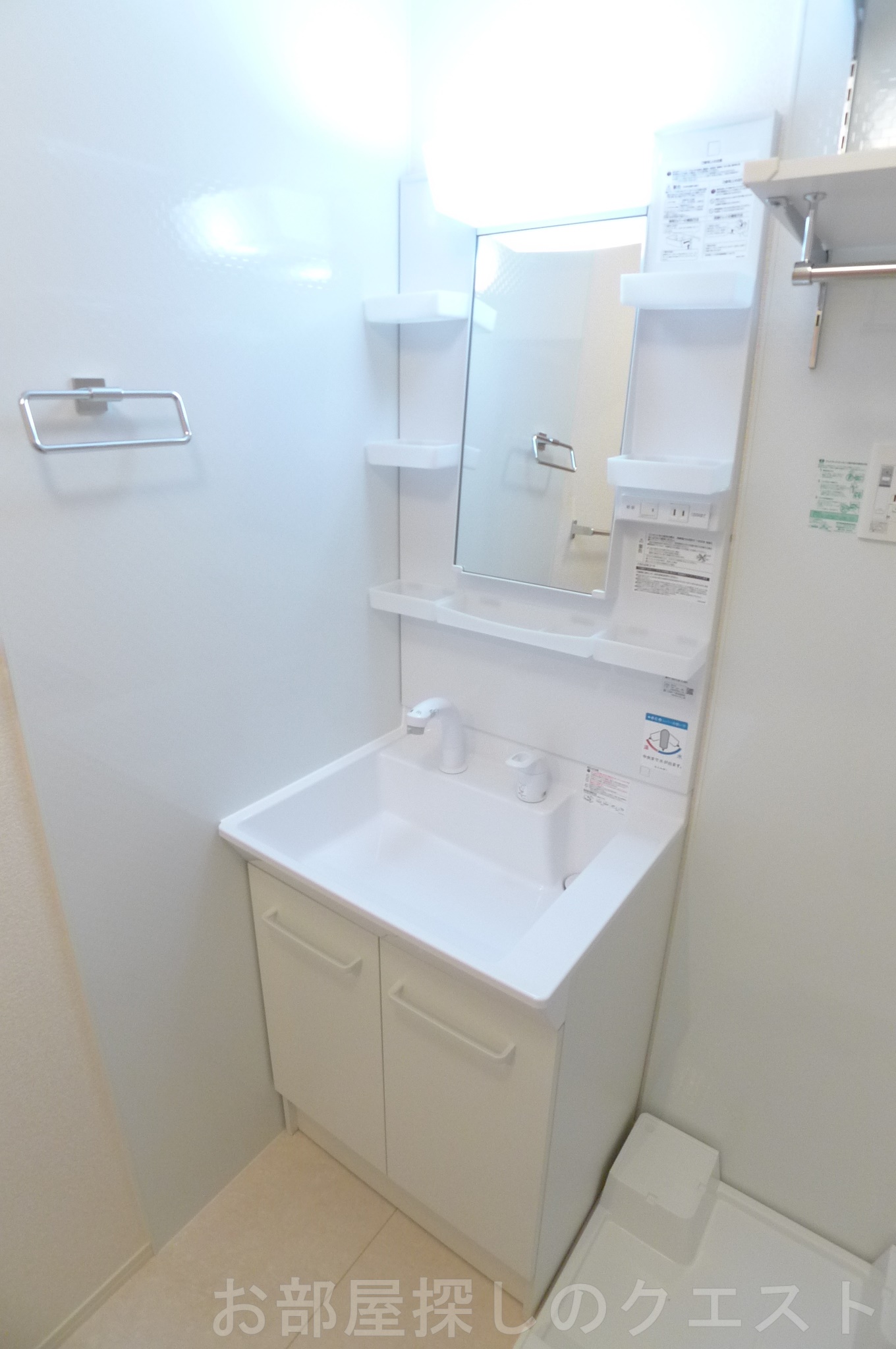 洗面設備　（写真は同仕様）