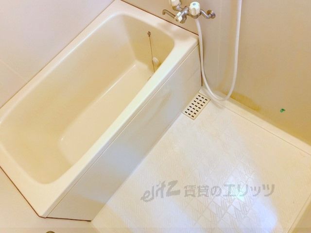 バス・シャワールーム　風呂