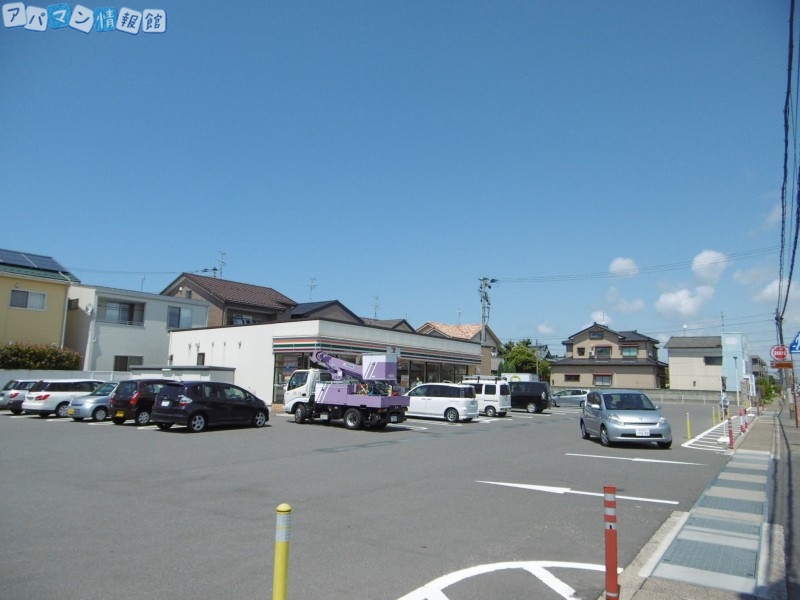 コンビニ　セブンイレブン新潟竹尾3丁目店（コンビニ）まで308m