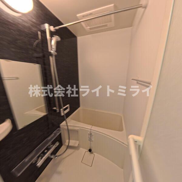 バス・シャワールーム　?
