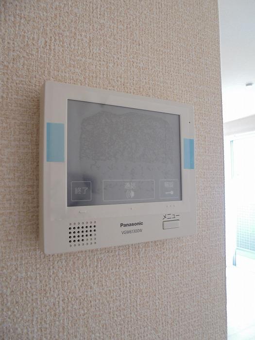 セキュリティ　※ＴＶ付インターホン！ 来訪者の顔が見えるから安心☆