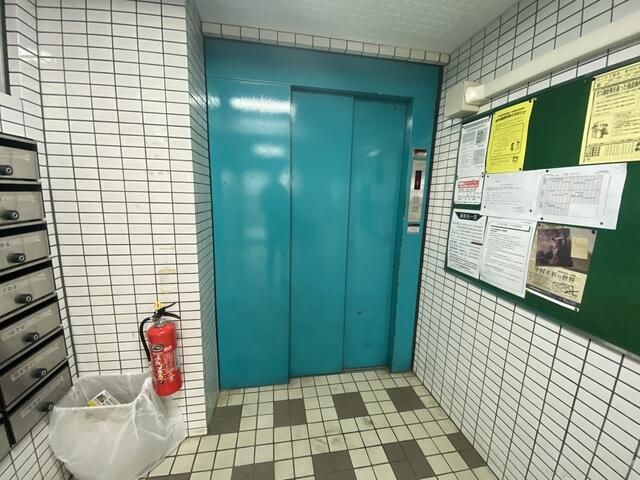 ロビー