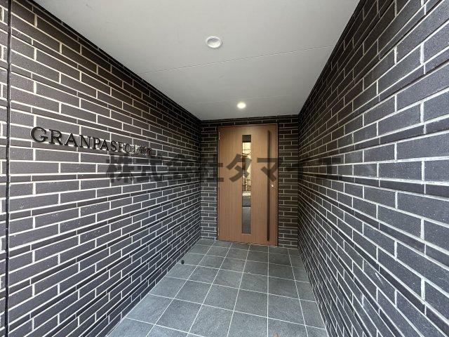 エントランス　清潔なエントランスです