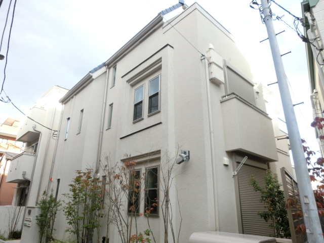 建物外観　★スーパー・コンビニ３００ｍ以内★