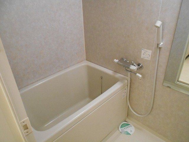 バス・シャワールーム　バス