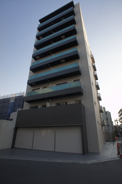 建物外観　２４時間管理でご入居中も安心してお過ごしいただけます。