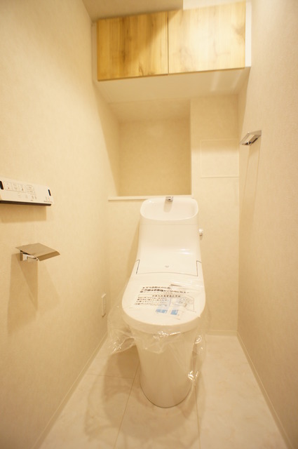 トイレ　※参考写真※２ＬＤＫのお部屋の写真です。