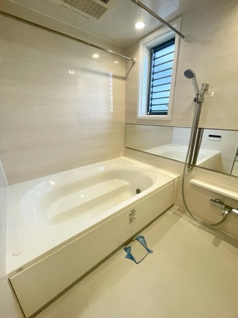 バス・シャワールーム　別部屋参考写真