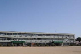 小学校　赤磐市立山陽西小学校（小学校）まで822m