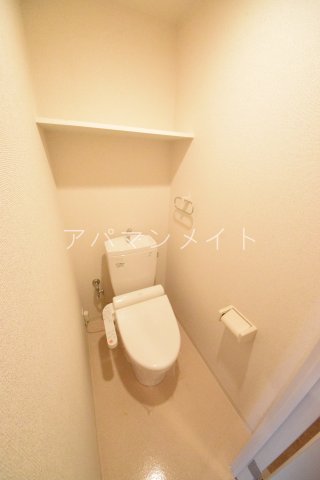トイレ　ウォシュレット付き