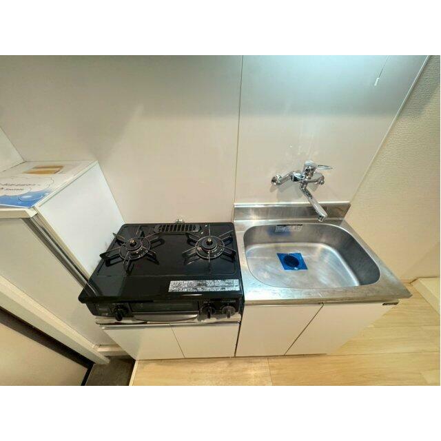 キッチン　※別の部屋の写真を載せています