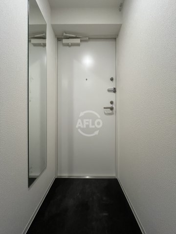 玄関　セレニテ難波ミラク参番館　玄関