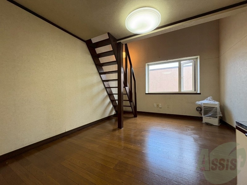 居室・リビング　広くてキレイなお部屋が広がっていて、充実した生活が送れそう。