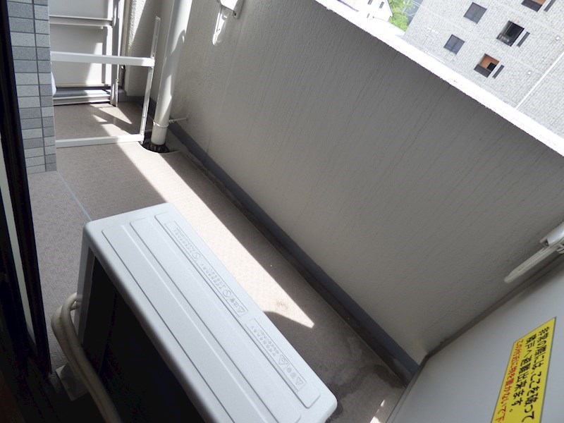 バルコニー　違うお部屋の写真です。ご参考までに