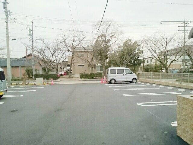 駐車場　駐車場