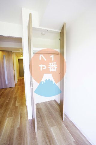 収納　お洋服がたくさん入りますね。