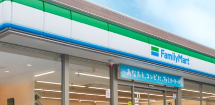 コンビニ　ファミリーマート トモニー上石神井駅店（コンビニ）まで591m