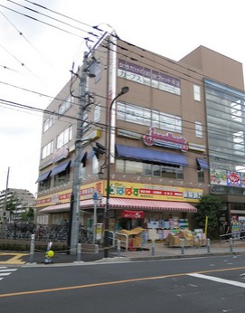 飲食店　ジョナサン 梅島店（飲食店）まで114m