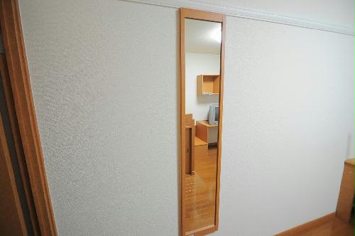 その他　「同タイプの部屋の写真です」「現況優先」