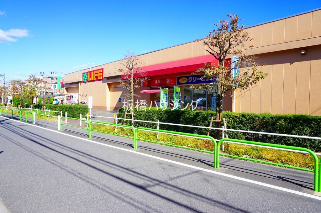 スーパー　ライフ 前野町店（スーパー）まで343m