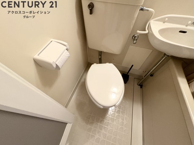 トイレ　浴室内にトイレがあります☆
