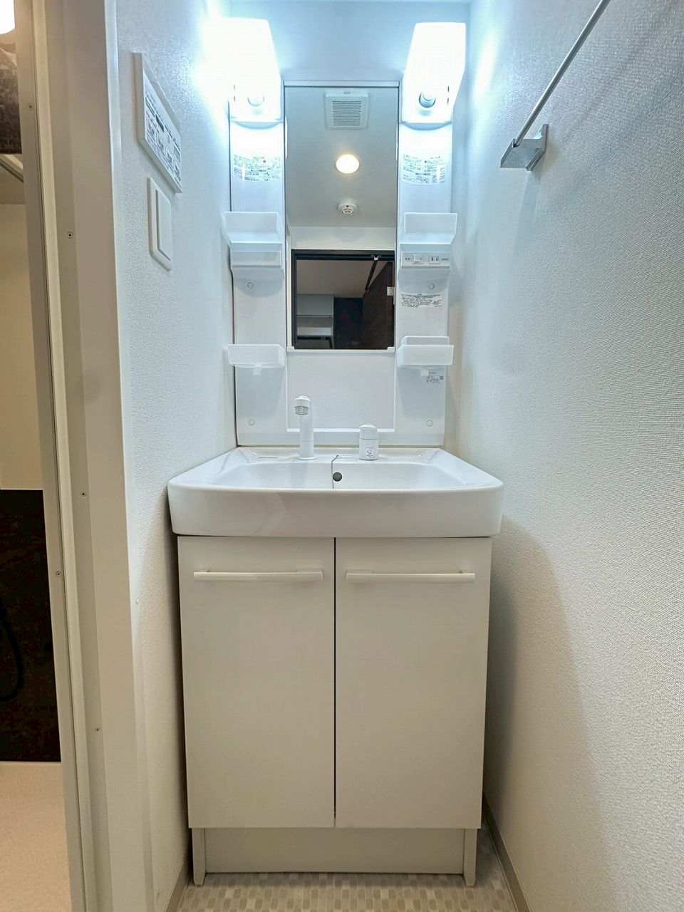 洗面設備　※同物件、別部屋のお写真となります。