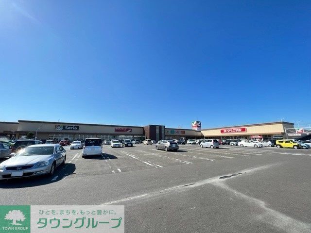 スーパー　ヨークベニマル山田鈎取店（スーパー）まで1060m