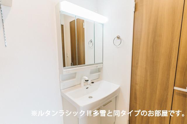 洗面設備　※同タイプ