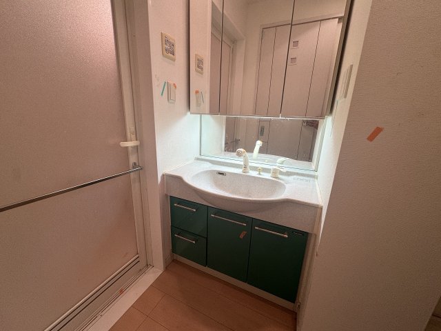 ロイヤルパークス新田の内装写真