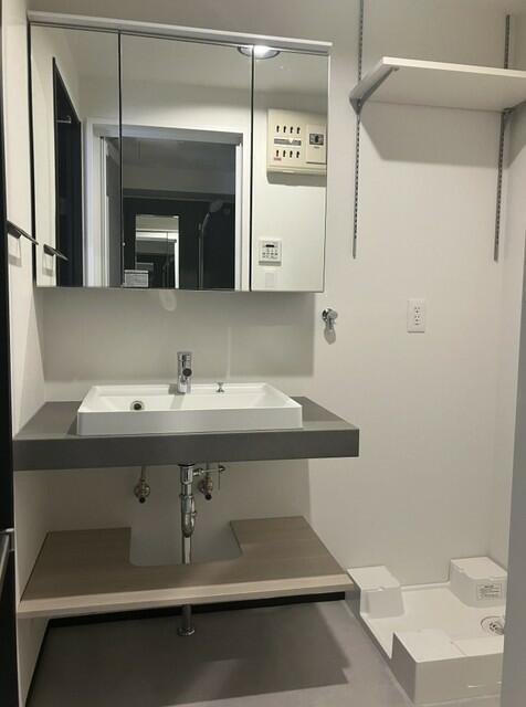 洗面設備　※写真は同タイプ住戸です。