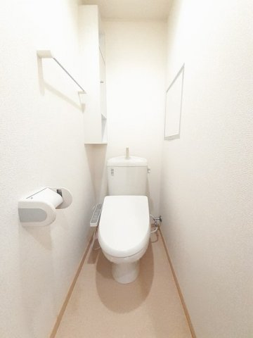 トイレ　落ち着いたトイレです