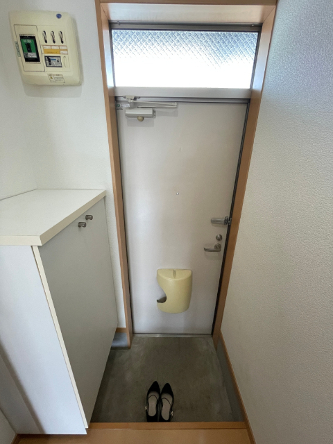 玄関　※別室参考写真